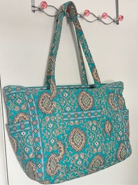 Vera Bradley Turquoise Paisley Quilted Tote
